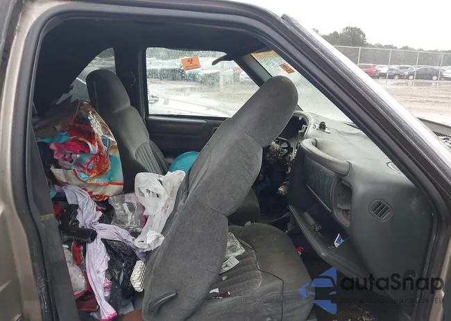 1GNCS18W0YK137050: 43658409