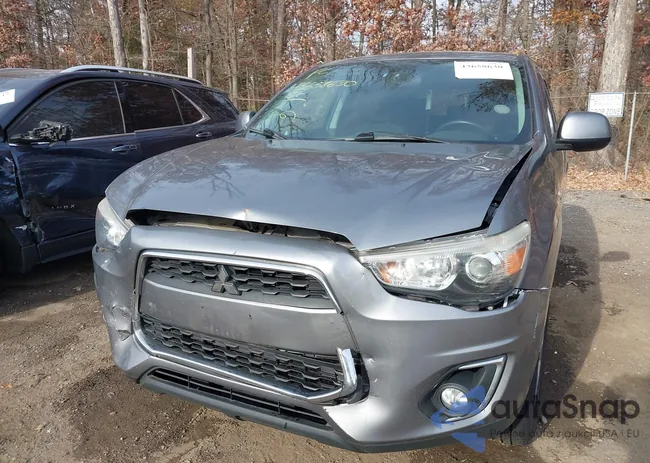 4A4AR3AUXEE032275: 43658630