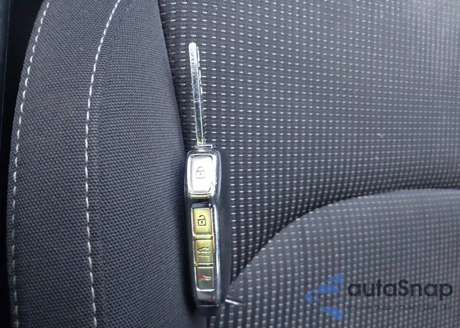 3KPF24AD1ME333205: 43658641