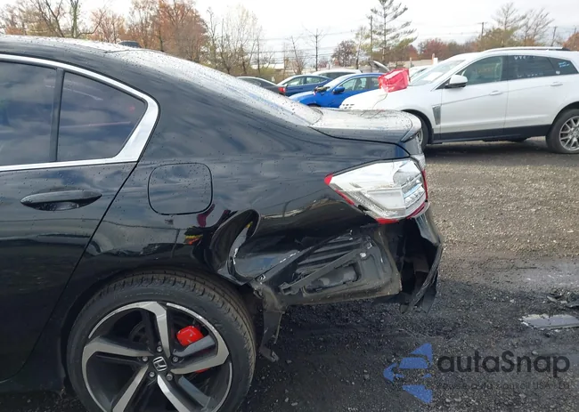 1HGCR2F82DA035488: 43658657