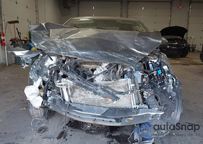 JM1BL1U76D1845495: 43658770