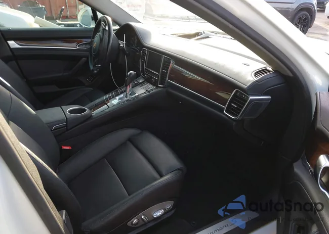 WP0AD2A79EL044794: 43658101