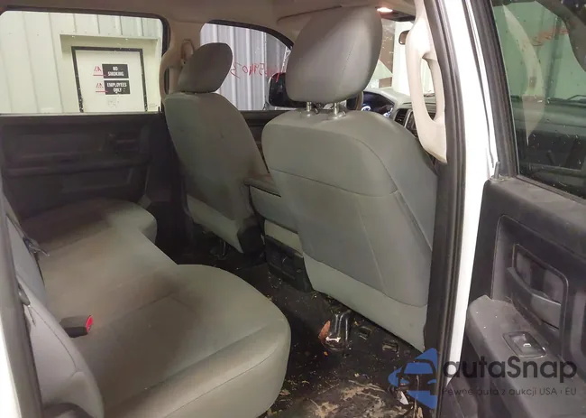 3C6UR5CL6HG540896: 43659403