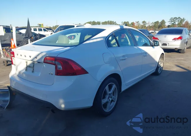 YV1622FS5C2146079: 43659655