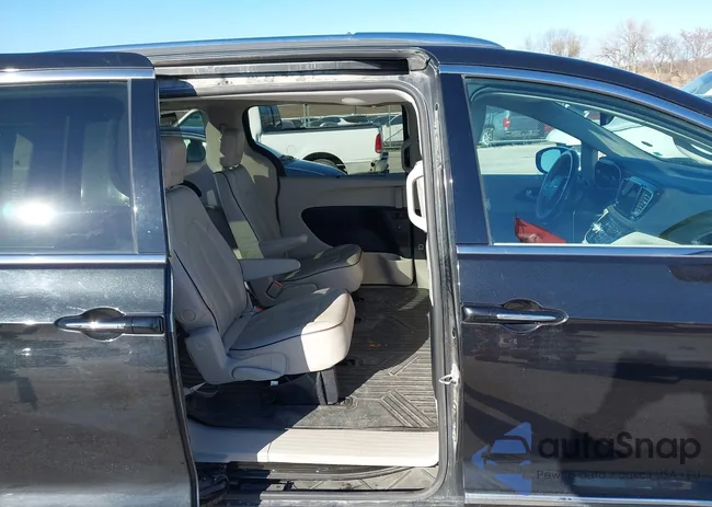 2C4RC1GG6HR620456: 43659716