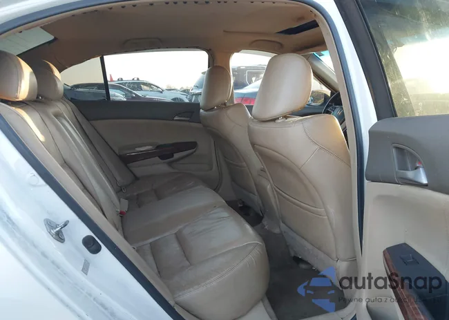 1HGCP36838A021360: 43659722