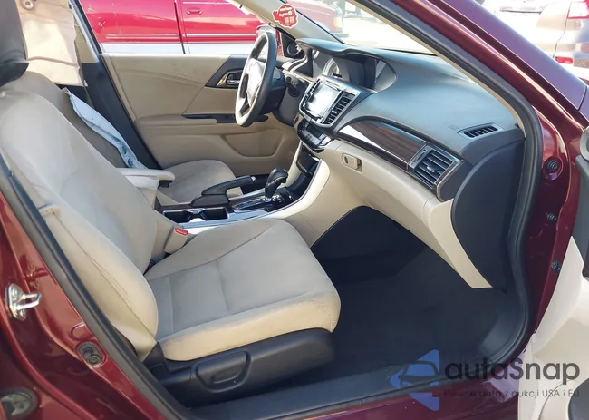 1HGCR2F79HA154796: 43660558