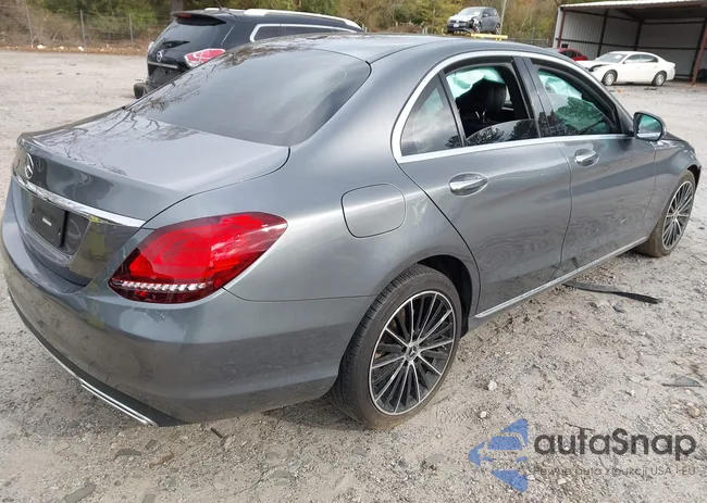 W1KWF8DB9MR641061: 43659824