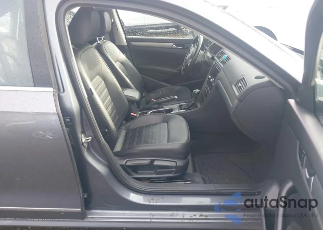 1VWBT7A38FC121204: 43659875