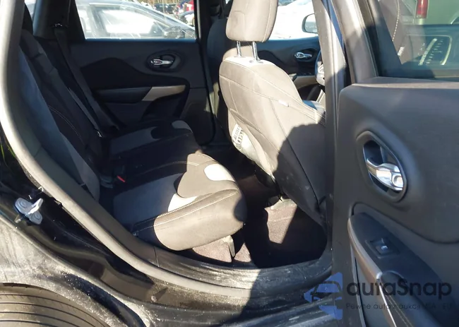 1C4PJLAB3HW640158: 43659983