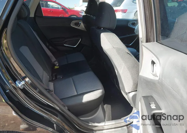 KNDJ23AU0S7965310: 43661208