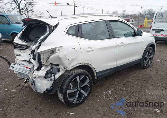 JN1BJ1CVXLW257173: 43661381