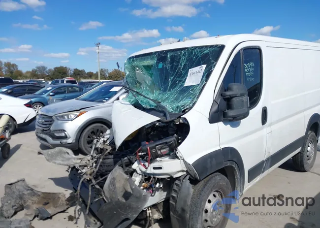 3C6TRVNG3LE147602: 43661442