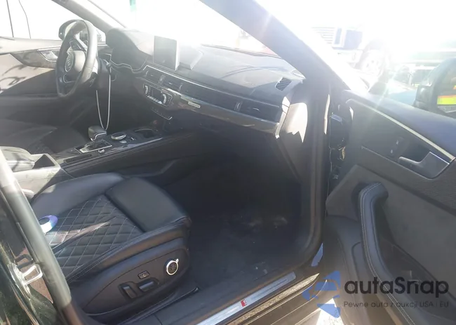 WAUC4CF55JA103476: 43661544