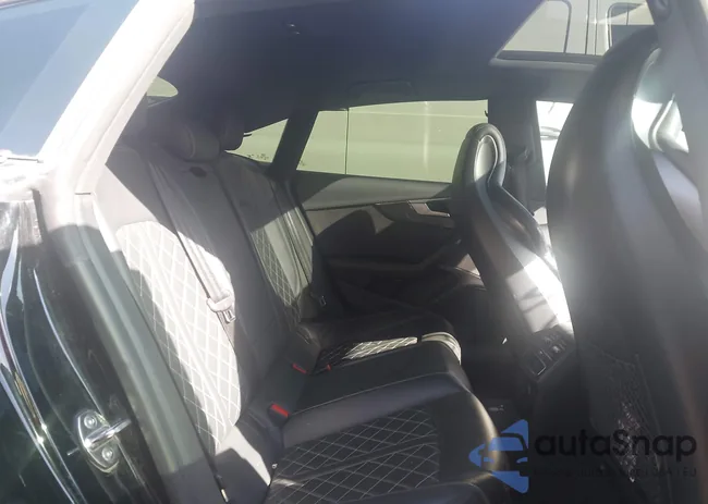 WAUC4CF55JA103476: 43661544