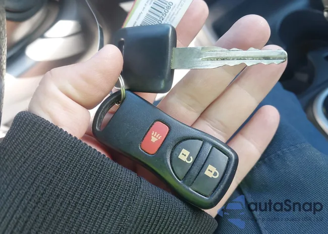 3N1BC1CP1BL512129: 43661556