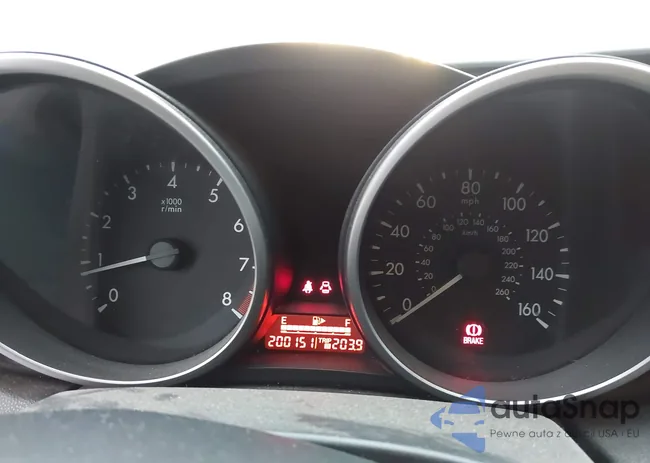 JM1BL1UF6B1403904: 43661579