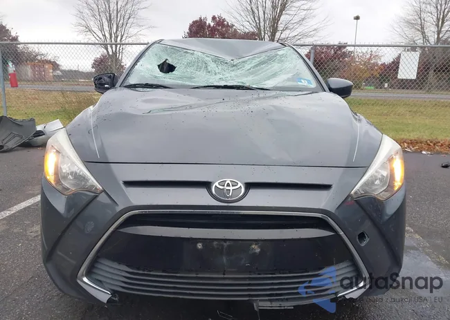 3MYDLBYV6JY318850: 43660876