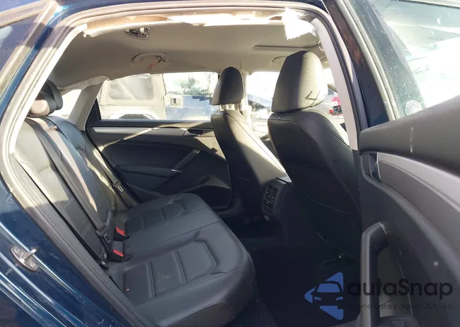 1VWLA7A34KC010914: 43661042