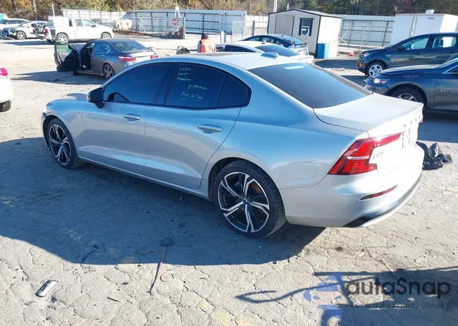 7JRL12FK0RG309066: 43661109