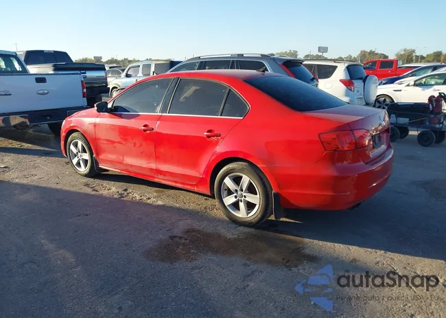 3VW3L7AJ8CM375279: 43662572