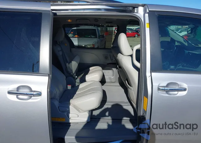 5TDYK3DC7CS199679: 43662719