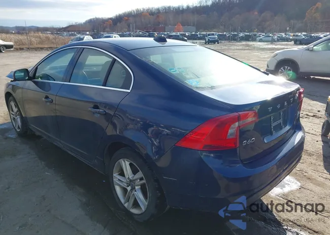 YV1612TDXF2317051: 43661884