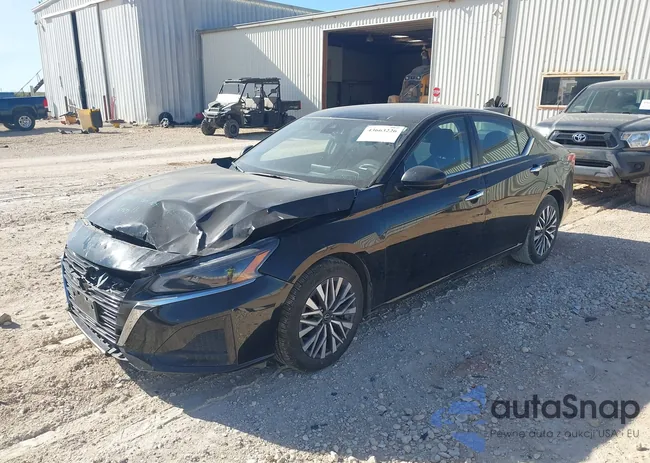 1N4BL4DV2RN324733: 43663226