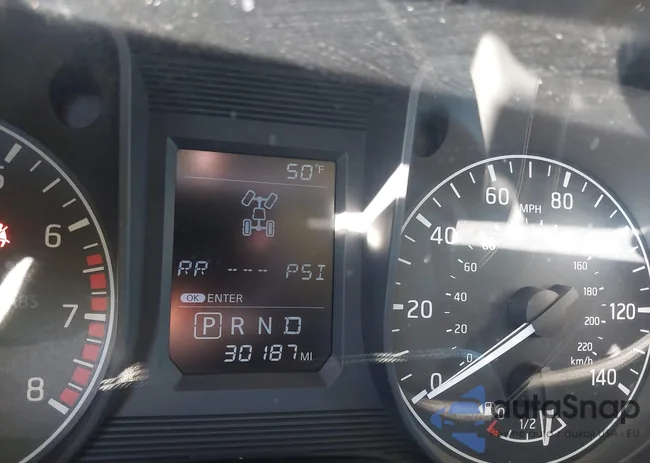 1N6AA1F35JN525775: 43663322