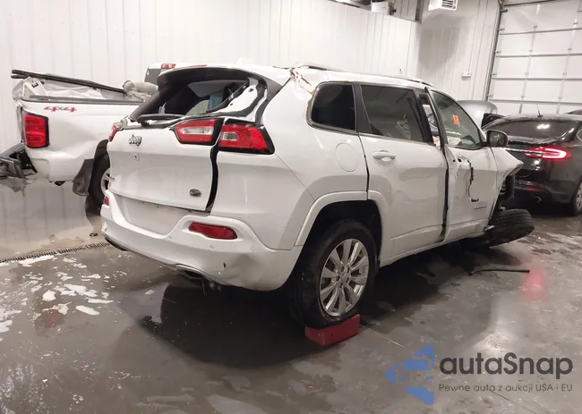 1C4PJMJS3HW604881: 43663471