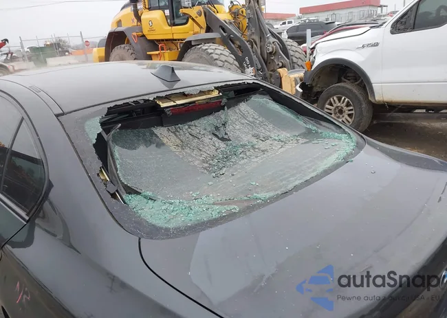 WBAFR9C51CDV58932: 43663479