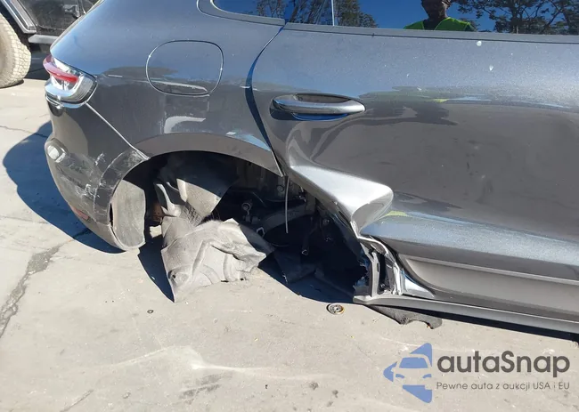 WP1AA2A5XMLB05431: 43663574