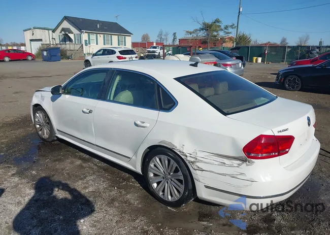 1VWBS7A33FC030330: 43662868