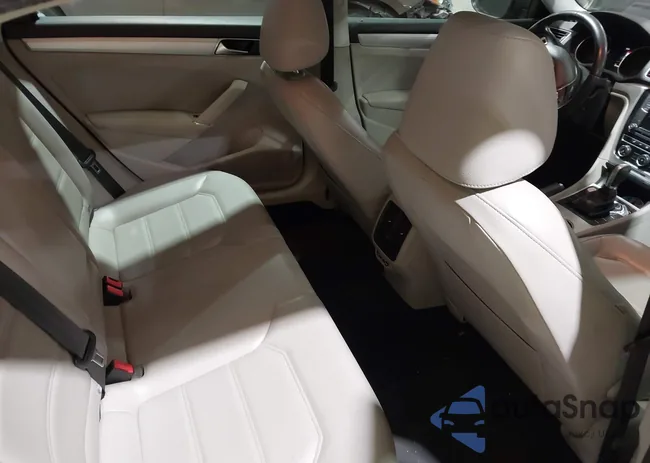 1VWLA7A39KC014571: 43664440