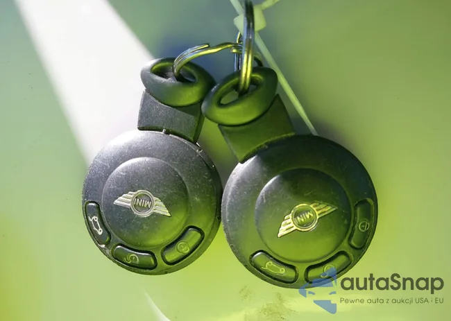 WMWZB3C50DWM07598: 43664696