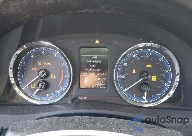 2T1BURHE9JC038142: 43664701