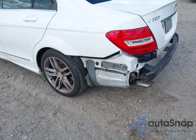 WDDGF8AB0DG144324: 43663900