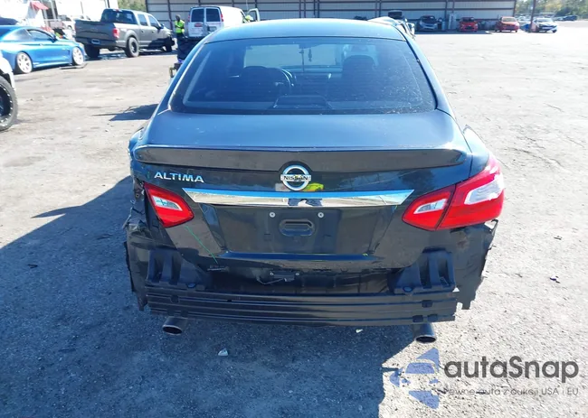 1N4AL3AP5GC260062: 43665404