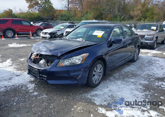 1HGCP2F71CA104294: 43665761