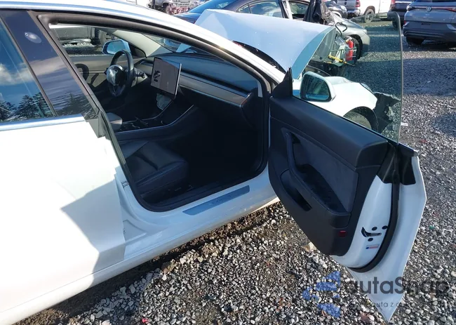 5YJ3E1EB4KF211771: 43665150