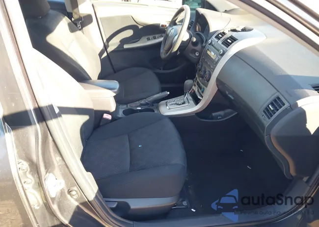 2T1BU4EE8AC469174: 43666501