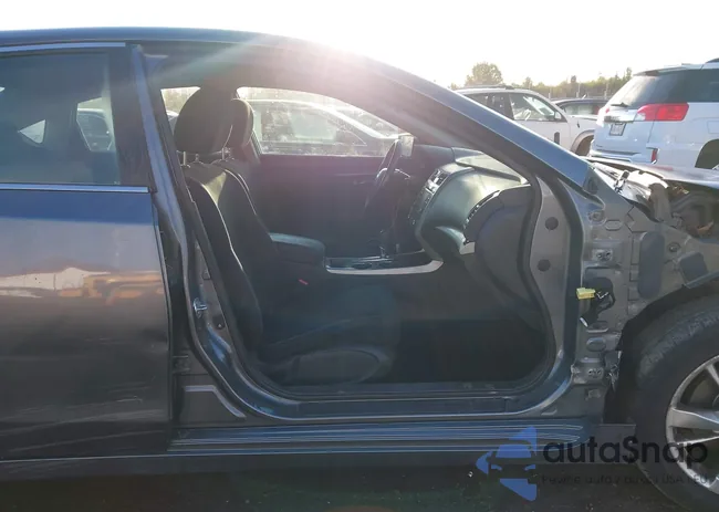 1N4AL3AP7EC131575: 43666564