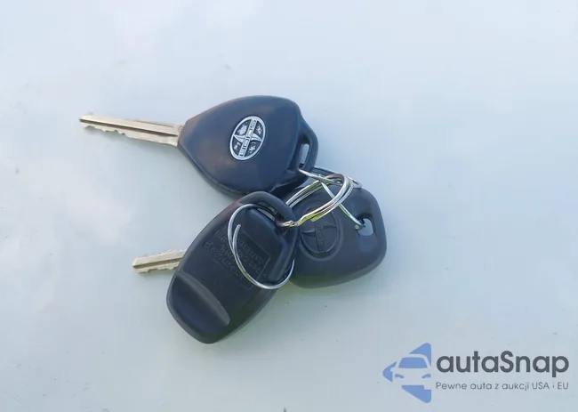 JTKJF5C70C3042575: 43667589