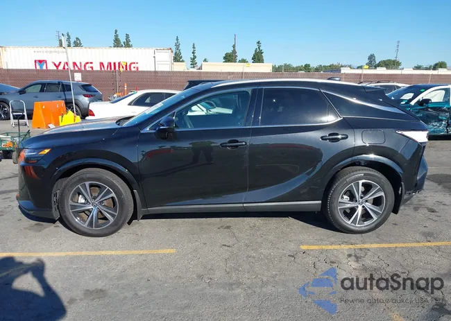 2T2BAMBAXRC043553: 43667679