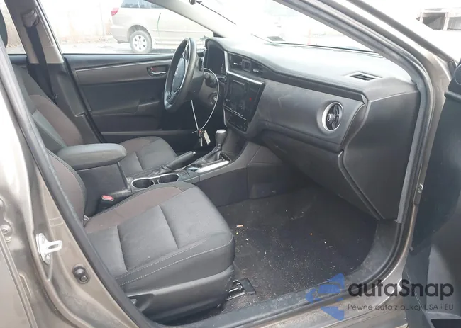 2T1BURHE9JC099877: 43666812