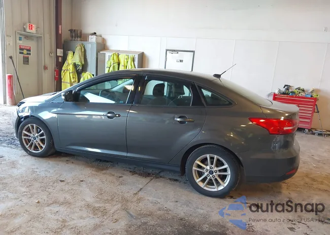 1FADP3F2XGL386917: 43666828