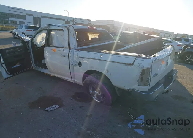 1C6RR7LT5KS526926: 43666901