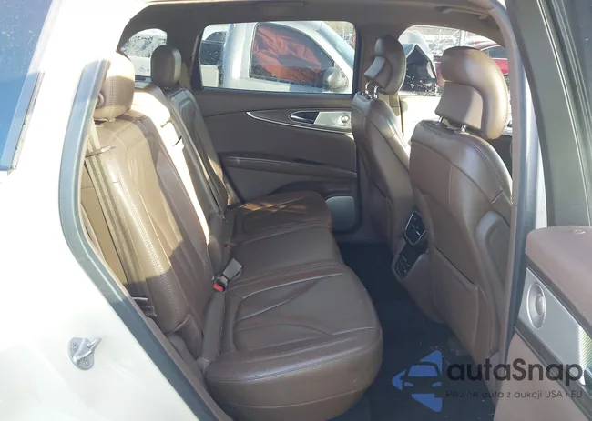 2LMTJ8LP5GBL38889: 43667075