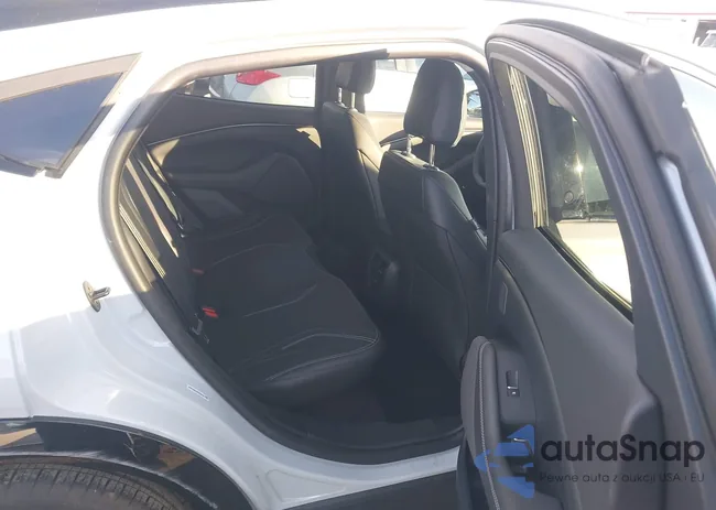 3FMTK3SU8PMA90445: 43668259