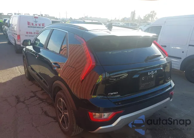 KNDCR3LE1R5171819: 43668368